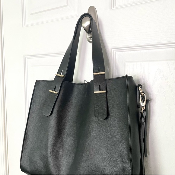 ✧･ﾟblack faux leather crossbody tote bag - Picture 6 of 10